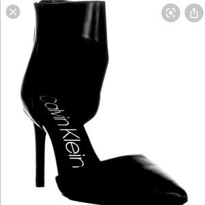 Gorgeous Black Calvin Klein Heels size 9.5